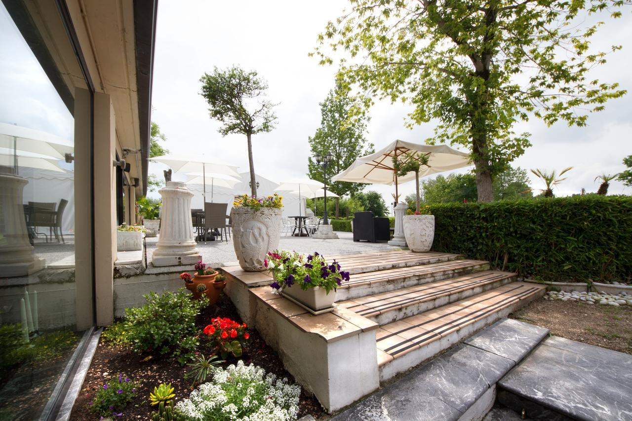 Olympic Kosher Holidays Hotel Sirmione Ngoại thất bức ảnh